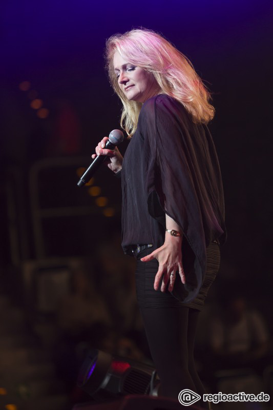 Nicole (live bei der SWR4 Schlagernacht des Jahres in Mannheim, 2016)