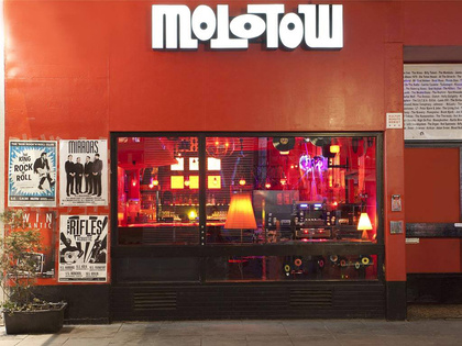 "Finally a fucking Rock'n'Roll Club" - "Molotow" – ein neues Buch würdigt den Hamburger Club anlässlich seines 25jährigen Jubiläums 